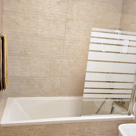 Brand New Happy Appartement